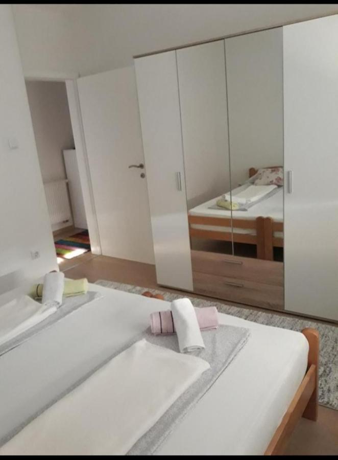 Apartman Medina บีฮัช ภายนอก รูปภาพ